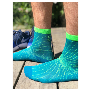 SupCare Kompressionsstroempe Cooling Knit blaa - sports stroemper (2)