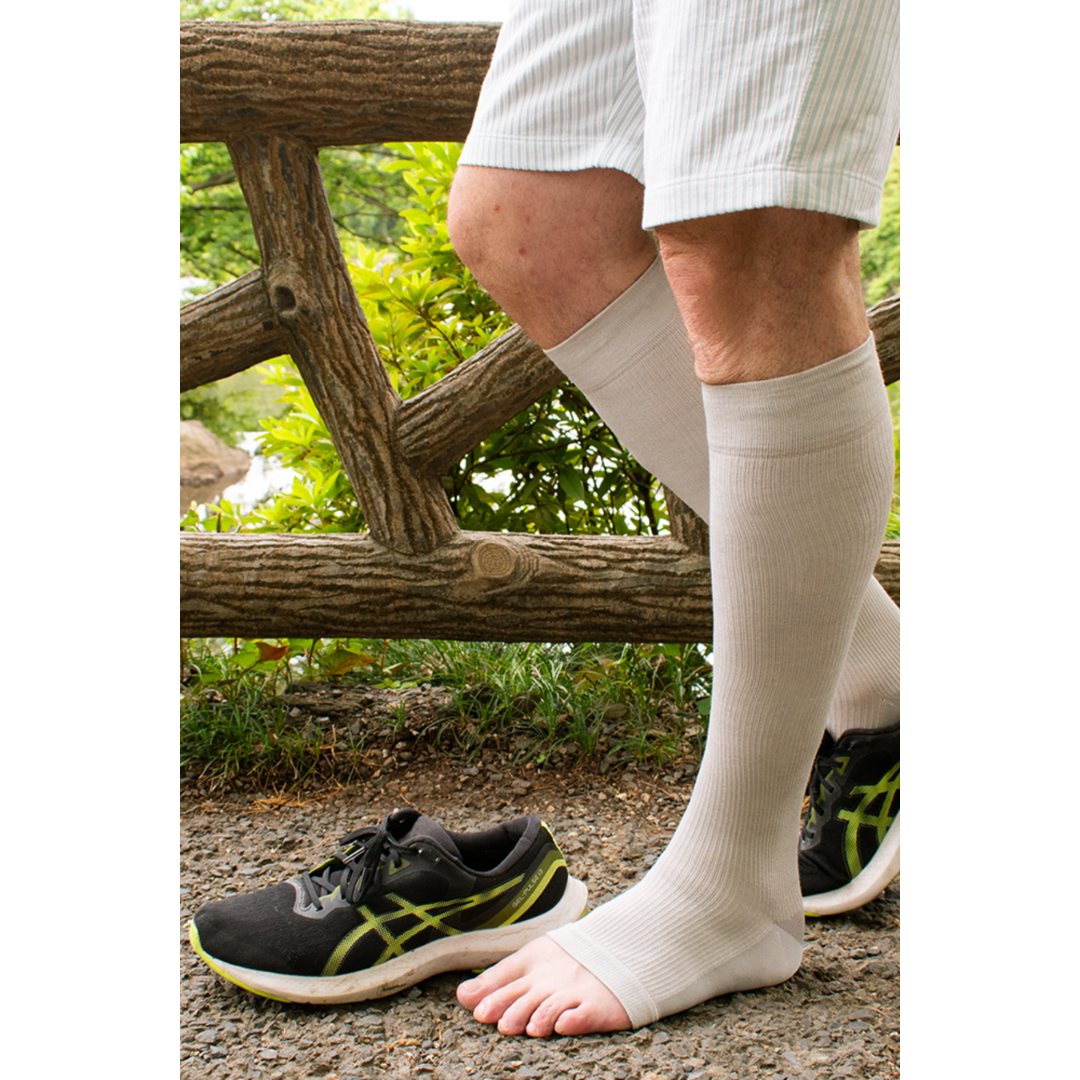 Stoettestroemper bambus, aaben taa, graa, bred model (2)